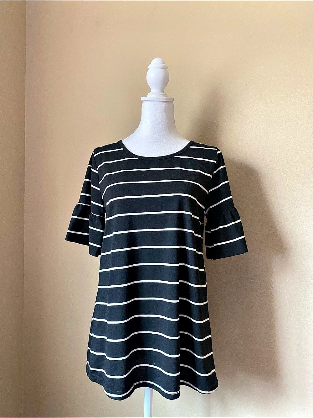Tickled Teal Black and White Striped Ruffle Sleeve Top Like New